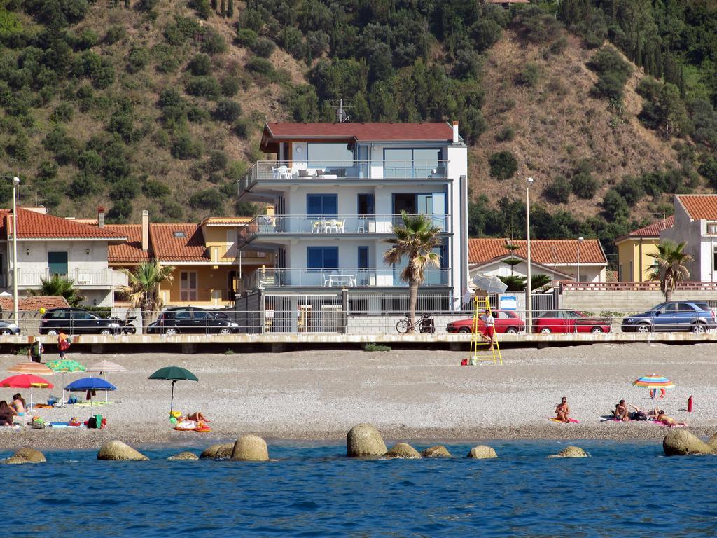 Terraces D'Orlando - Family Apartments With Sea View And Pool Capo dʼOrlando Exterior foto